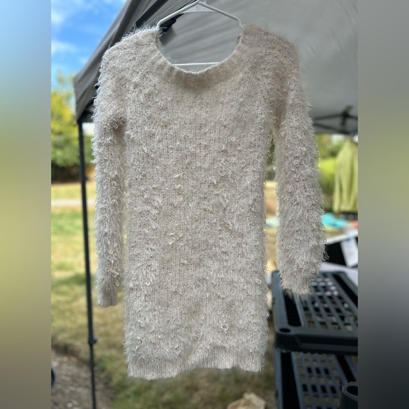 Missguided Sweater Dress - Picture 2 of 3